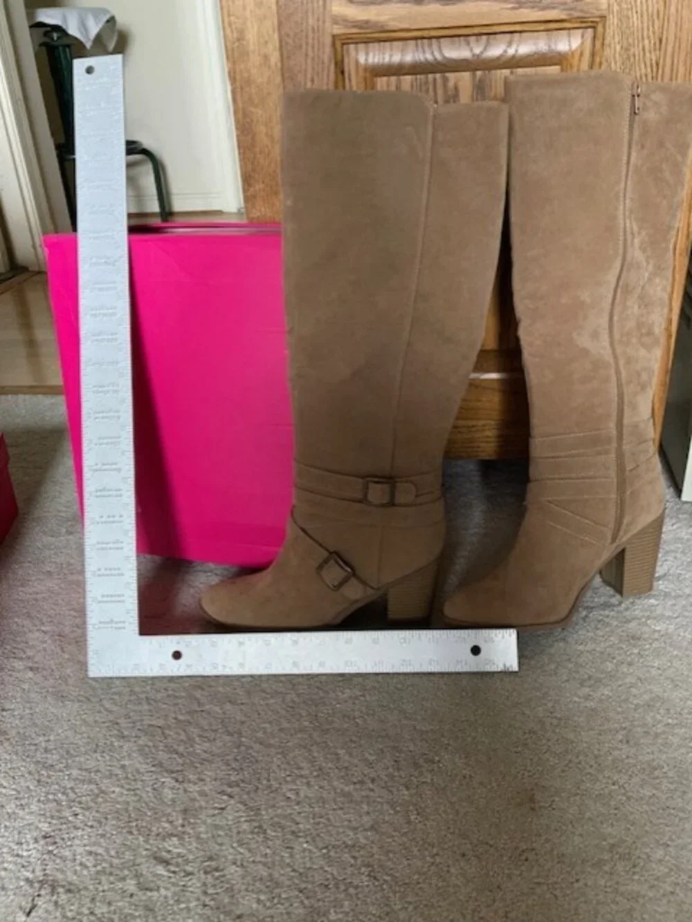Knee High Boots Shoedazzle Womans Size 9  Faux Suede Tan